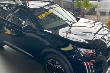Peugeot 2008 1.500 km 35.990 € Marburg 35039