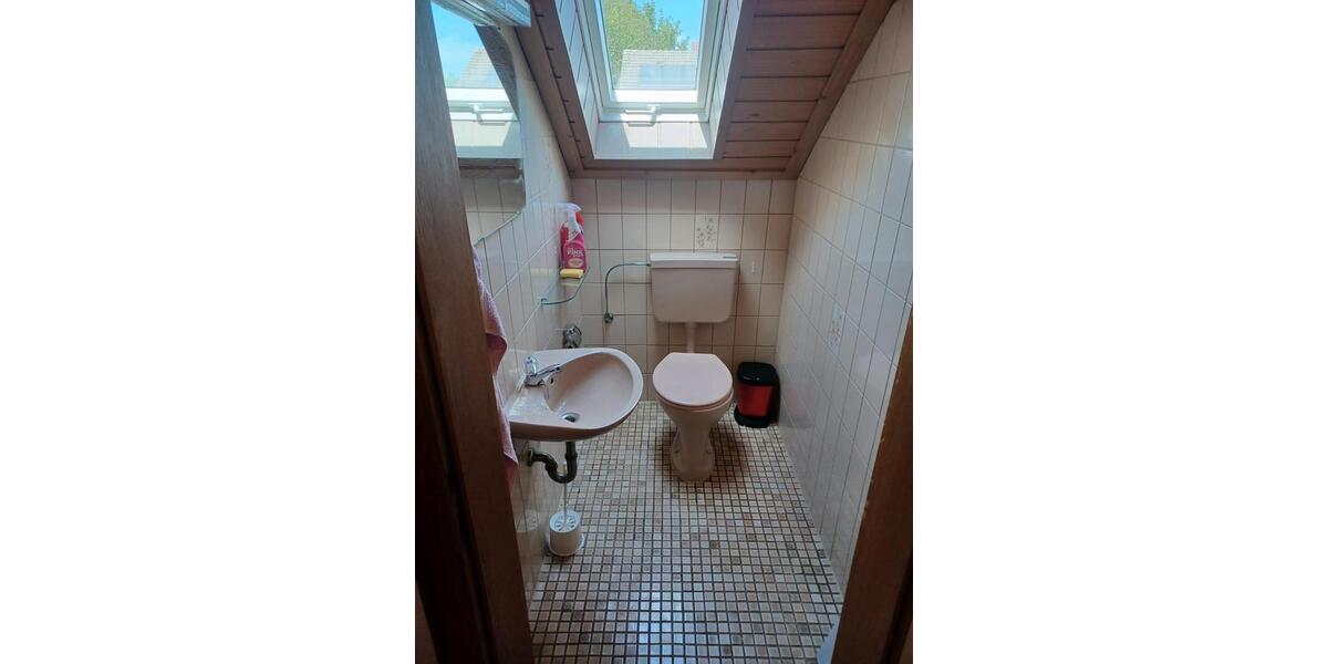 Dachgeschoßwohnung Erwitte - 3 Zimmer, 94 m&sup2;, 600&euro; | Angebot:27605602