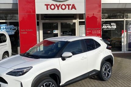 Toyota Yaris Cross 38.498 km 24.880 &euro; Ruhland 01945