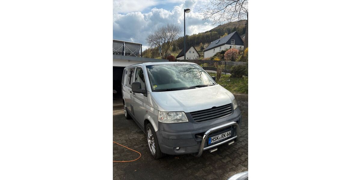 VW T5 Transporter 293.100 km 6.200 &euro; Bestwig 59909