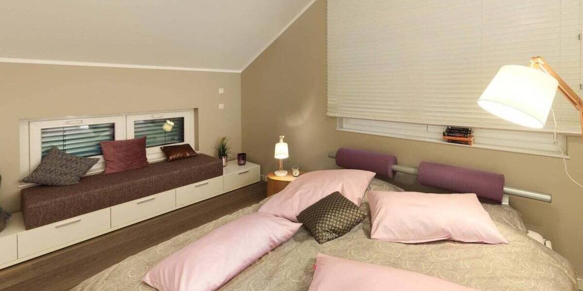 Mehrfamilienhaus, Wohnhaus Limbach - Oberfrohna Wolkenburg-Kaufungen - 7 Zimmer, 218 m&sup2;, 387.799&euro; | Angebot:26106806