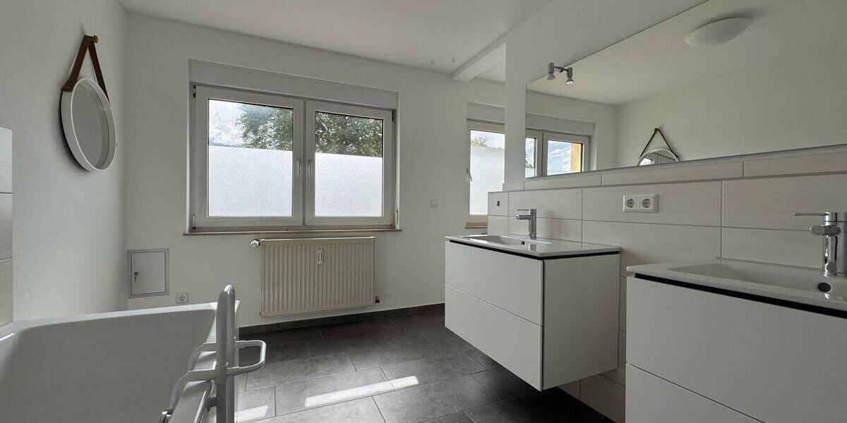 Einfamilienhaus Crailsheim - 5 Zimmer, 157 m&sup2;, 1.300&euro; | Angebot:26916386