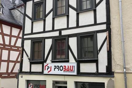 Mehrfamilienhaus mit Gewerbe – starke Mieteinnahmen (Weilburg) 6 zimmer