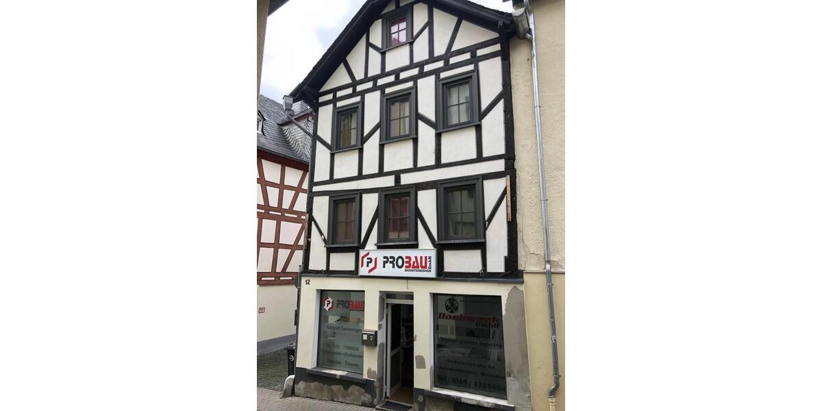 Mehrfamilienhaus mit Gewerbe – starke Mieteinnahmen (Weilburg) 6 zimmer