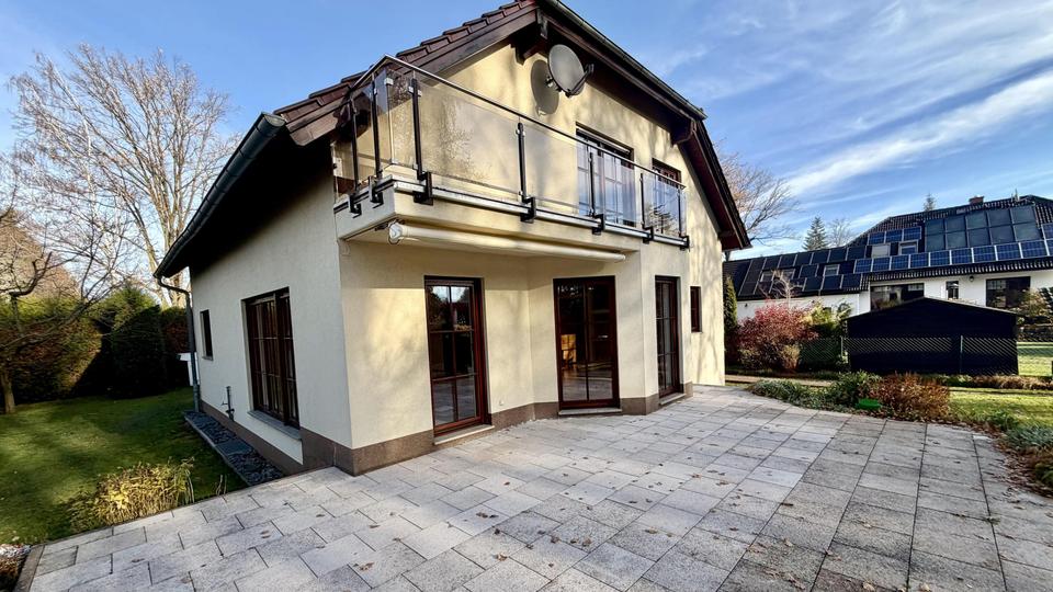 Einfamilienhaus Lichtenau - 6 Zimmer, 210 m&sup2;, 2.200&euro; | Angebot:23614125