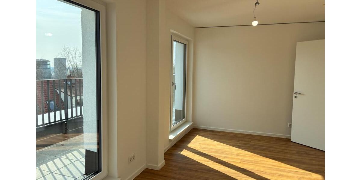 Dachgeschoßwohnung Berlin Treptow-Köpenick - 4.5 Zimmer, 106 m&sup2;, 2.295&euro; | Angebot:25499806