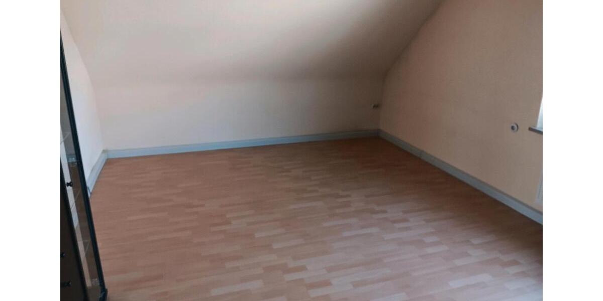 Dachgeschoßwohnung Regensburg Das Dörnberg - 3 Zimmer, 74 m&sup2;, 800&euro; | Angebot:25397705