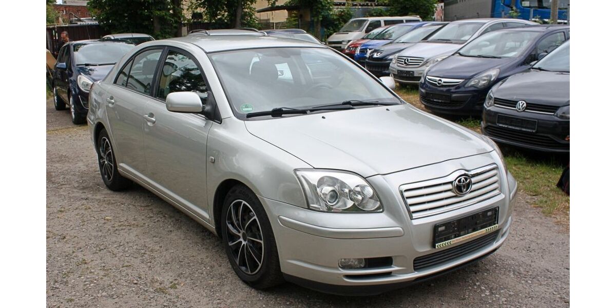 Toyota Avensis 239.800 km 2.999 &euro; Berlin 13057
