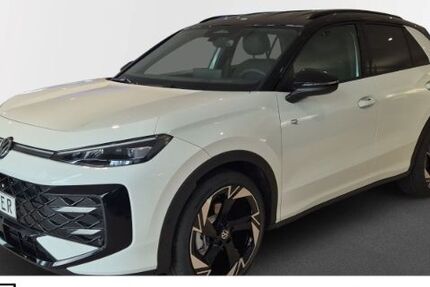 VW T-Roc 1.100 km 46.469 € Mölln 23879