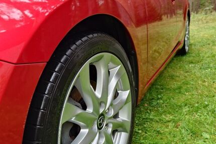 Mazda 3 80.000 km 12.500 &euro; Berlin 13055