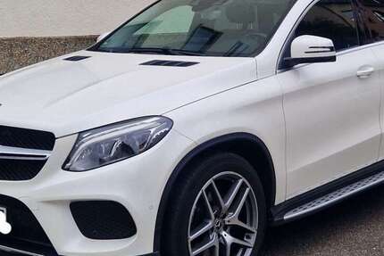 Mercedes-Benz GLE 350 51.000 km 52.000 € Stuttgart 70435