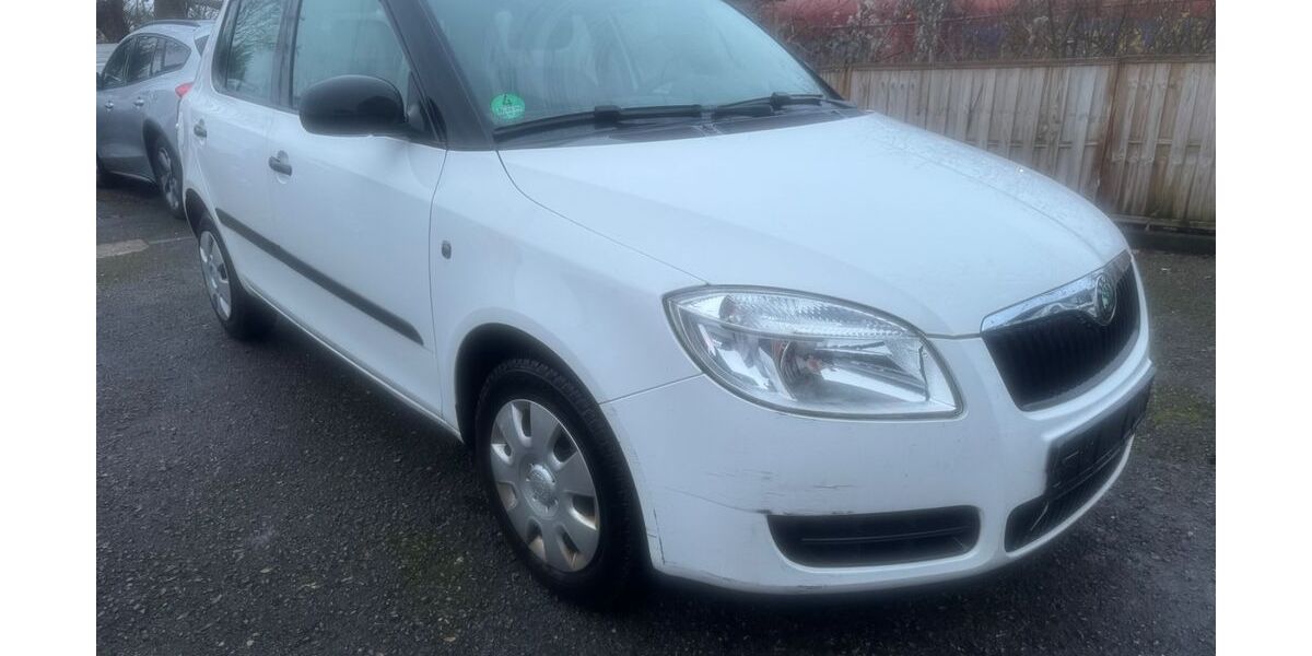 Skoda Fabia 117.000 km 2.690 &euro; Siegen 57076