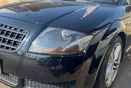 Audi TT 140.000 km 5.890 &euro; Lübeck 23554