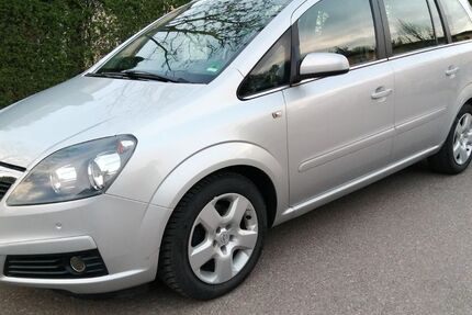 Opel Zafira 103.000 km 5.999 &euro; Pfaffenhofen a.d.Ilm 85276