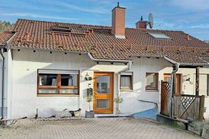 Gepflegte Doppelhaushälfte mit Panoramablick - in begehrter Lage von Neckargemünd 5 zimmer