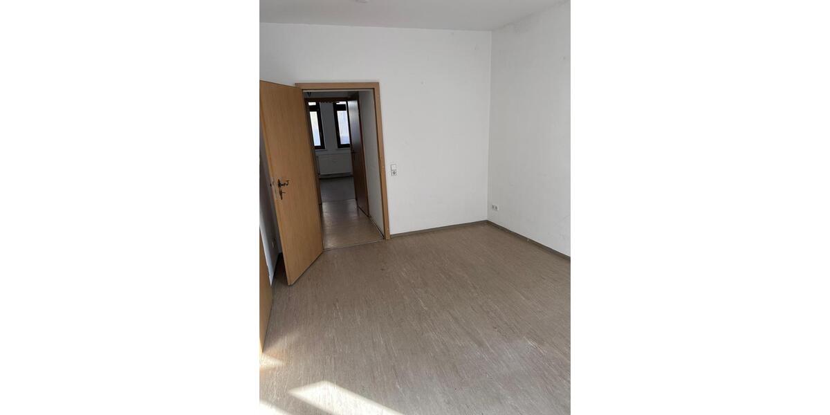Erdgeschoßwohnung Zschopau - 2 Zimmer, 28 m&sup2;, 275&euro; | Angebot:26276543