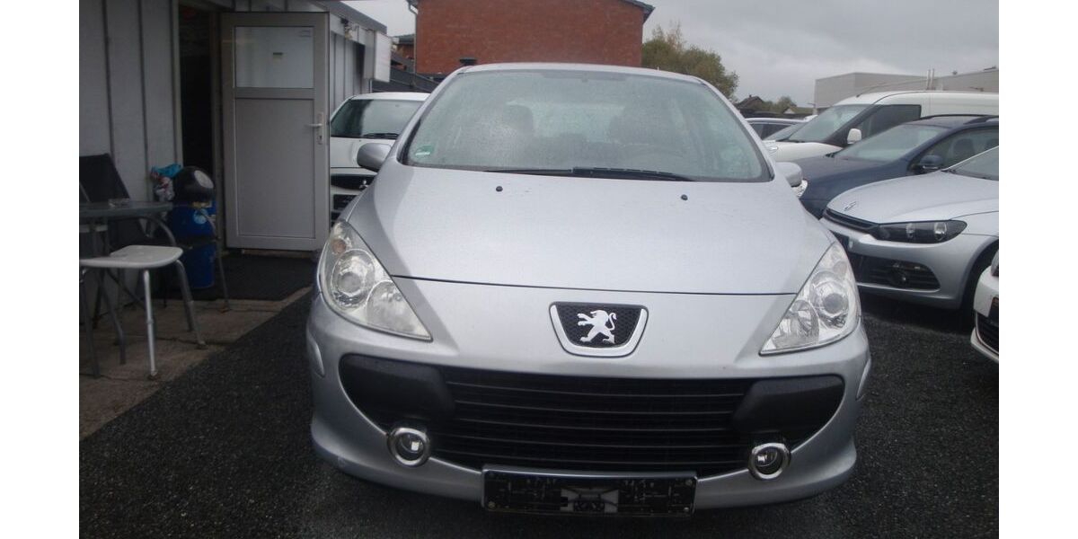 Peugeot 307 153.240 km 2.499 € Wolfenbüttel 38304
