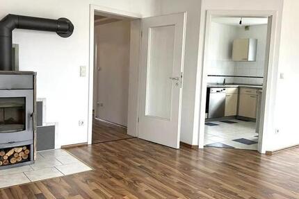 Wohnung Wenzenbach - 3 Zimmer, 81 m&sup2;, 1.050&euro; | Angebot:25055743