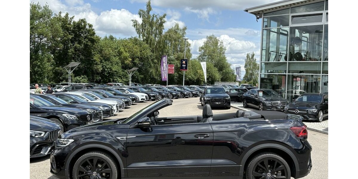 VW T-Roc Cabriolet R-Line KAMERA/NAVI/CARPLAY/DSG 28.400 km 29.900 &euro; Villingen-Schwenningen 78054