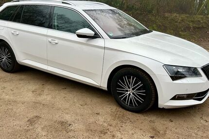 Skoda Superb 146.000 km 16.900 &euro; Dahlenburg 21368