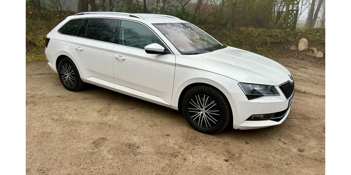 Skoda Superb 147.000 km 16.890 &euro; Dahlenburg 21368