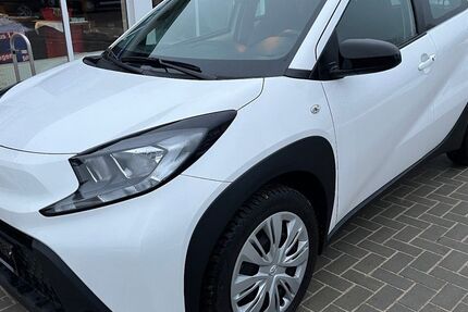 Toyota Aygo (X) 15.089 km 14.490 € Tessin 18195