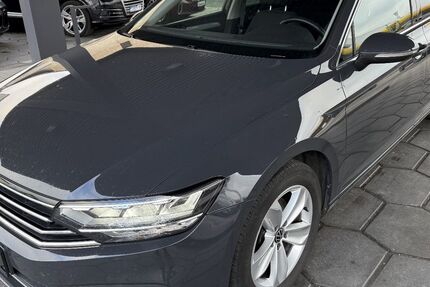 VW Passat Variant 106.987 km 24.950 &euro; Tauberbischofsheim 97941