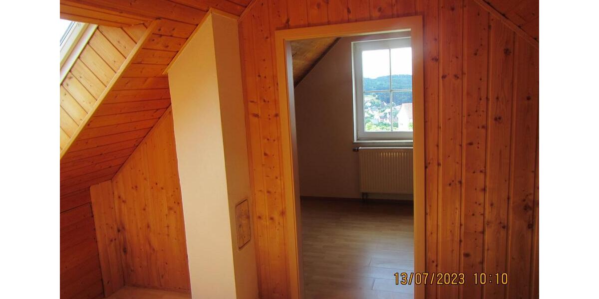 Doppelhaushälfte Freudenberg - 9 Zimmer, 173 m&sup2;, 410.000&euro; | Angebot:26694065