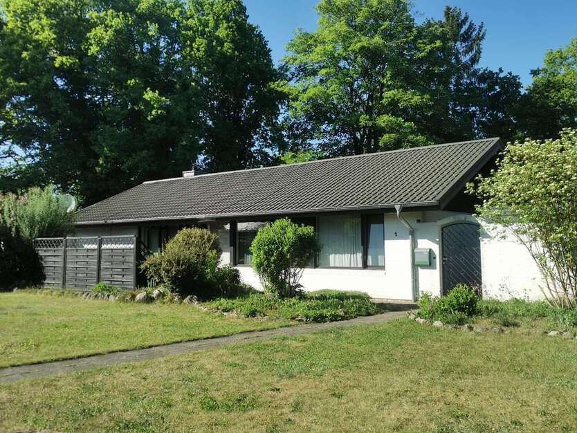 Haus zum Mieten in Trittau 1.536 € 128 m²