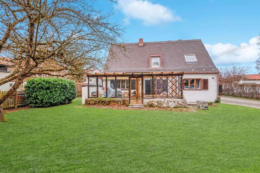 Haus zum Kaufen in Vaterstetten 795.000 € 120 m²