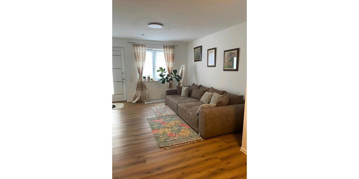 Erdgeschoßwohnung Hildburghausen - 2 Zimmer, 48 m&sup2;, 580&euro; | Angebot:26679335