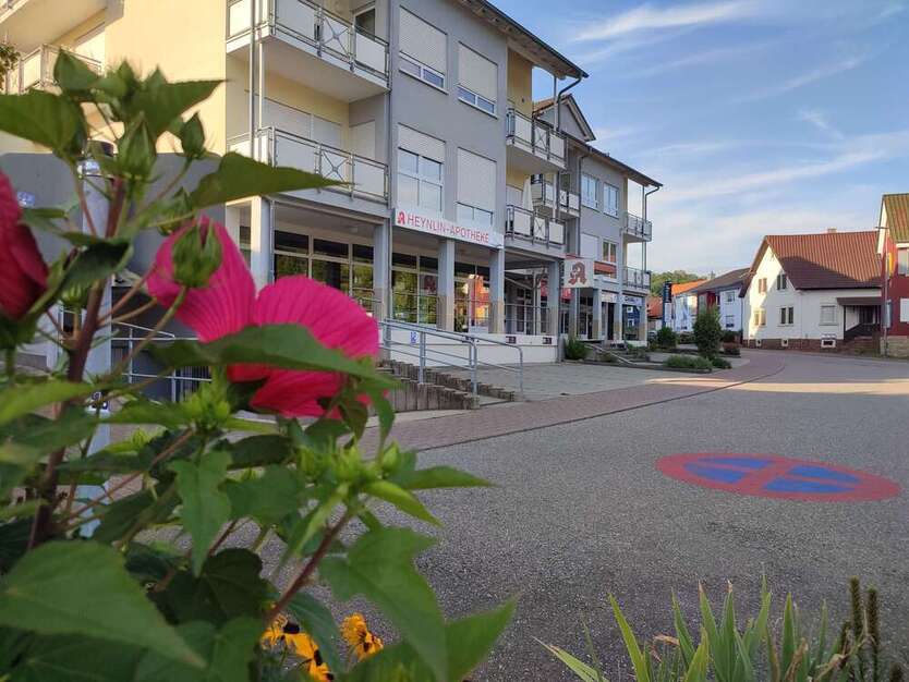 Einzelhandel in Königsbach-Stein 360.000 € 120 m²
