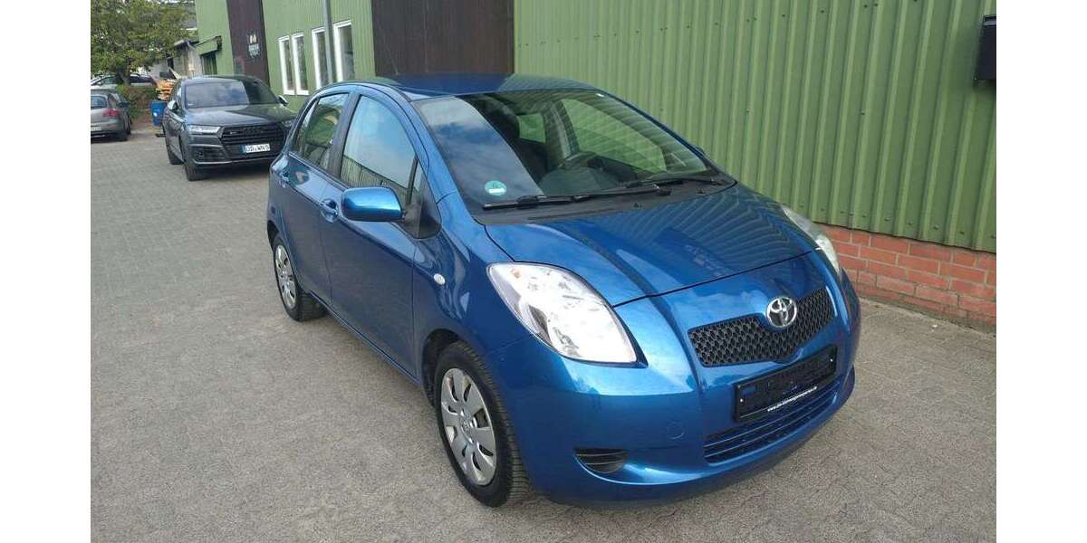 Toyota Yaris 90.168 km 4.499 &euro; Elmenhorst 23869