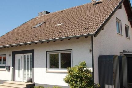 Haus Altenahr - 5.5 Zimmer, 155 m&sup2;, 409.000&euro; | Angebot:26765387