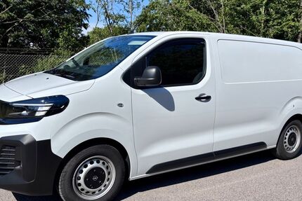 Opel Vivaro 13.000 km 28.200 &euro; Neunkirchen 66540