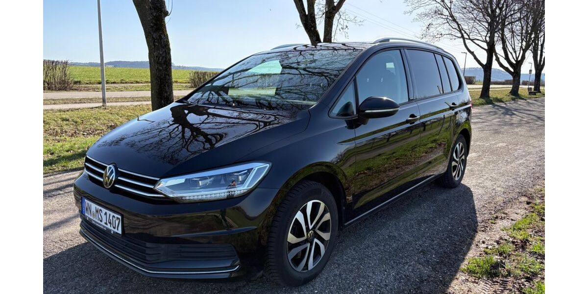 VW Touran 33.508 km 29.499 &euro; Leutenbach 71397