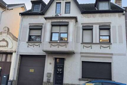 Haus zum Kaufen in Alsdorf 275.000 € 212 m² 6 zimmer