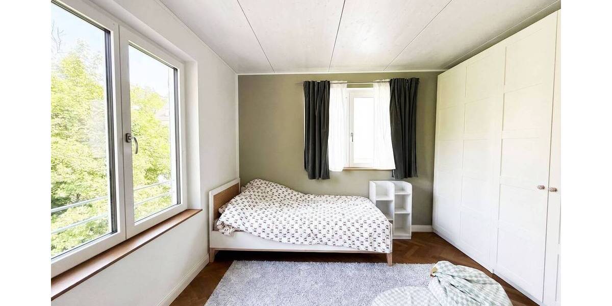 Einfamilienhaus Stuttgart Süd - 5 Zimmer, 215 m&sup2;, 4.500&euro; | Angebot:26779855