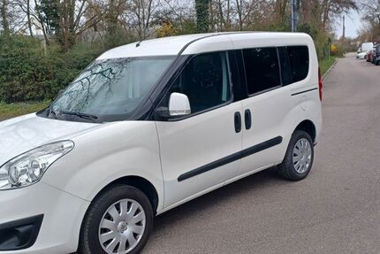 Opel Combo 108.000 km 6.900 &euro; LUDWIGSHAFEN 67065