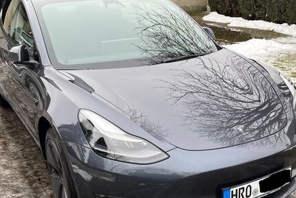 Tesla Model 3 48.000 km 28.300 &euro; Rostock 18059