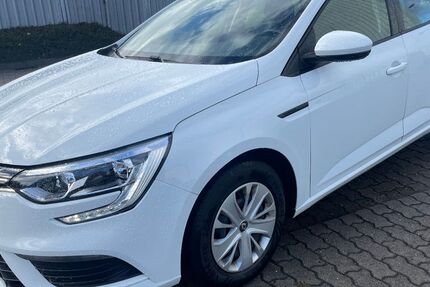 Renault Megane 72.200 km 7.500 € Kiel 24113