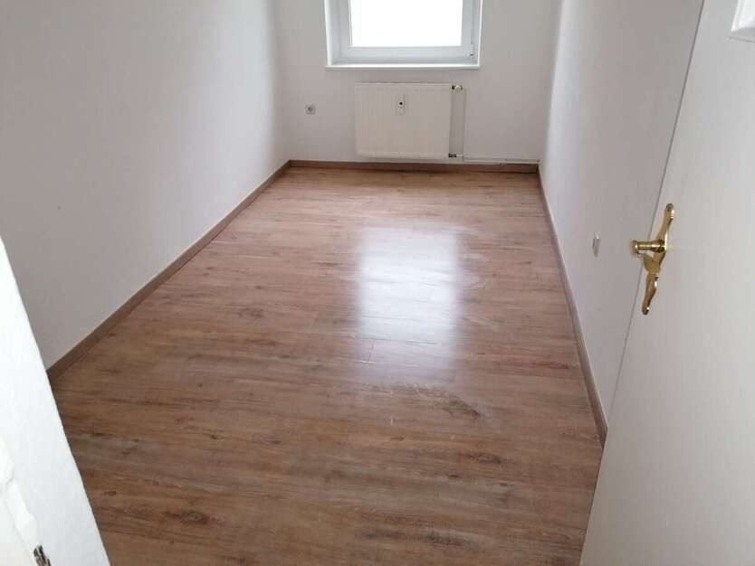 Renovierte 4 Zimmer Wohnung mit EBK in der Waldsiedlung 4 zimmer