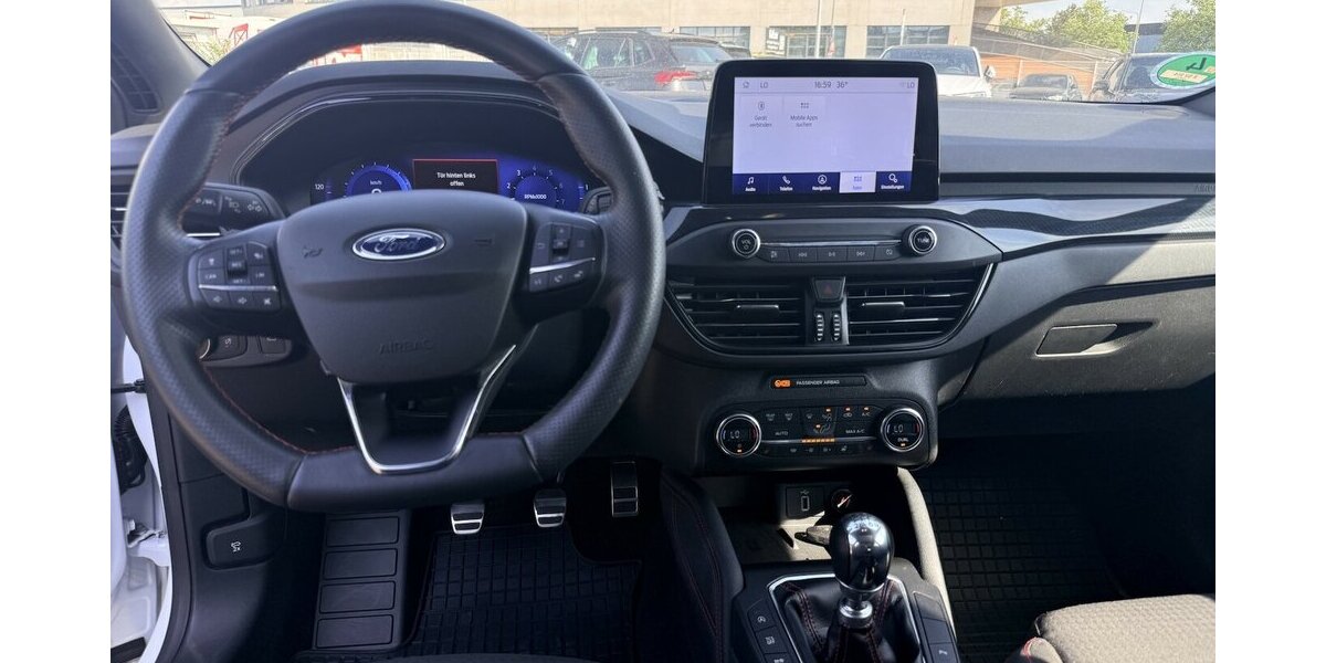 Ford Focus 1.0 Ecoboost ST-Line X/TopZustand 89.900 km 13.490 &euro; Frankfurt 60386