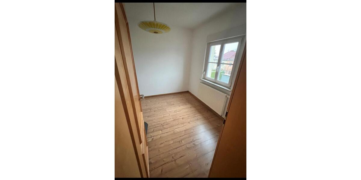 Reihenhaus Sonneberg - 5 Zimmer, 116 m&sup2;, 185.000&euro; | Angebot:26348194