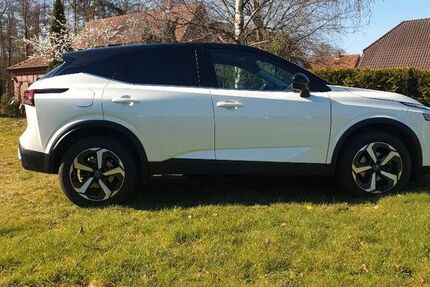 Nissan Qashqai 18.300 km 21.900 &euro; Haselünne 49740