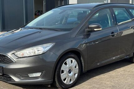 Ford Focus 133.446 km 5.950 € Xanten 46509