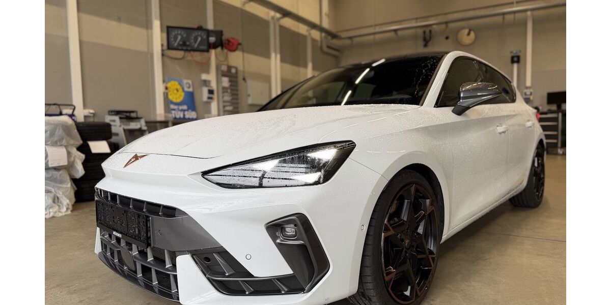 Cupra Leon 17.997 km 34.900 &euro; Memmingen 87700