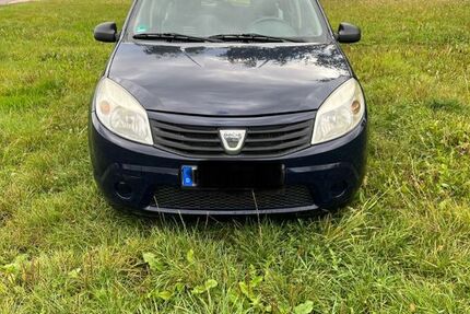 Dacia Sandero 128.000 km 3.199 € Oberweis 54636