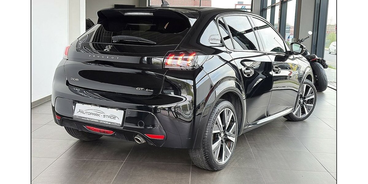 Peugeot 208 GT Line LED Kamera HUD Tempomat 39.999 km 16.999 &euro; Stade 21682