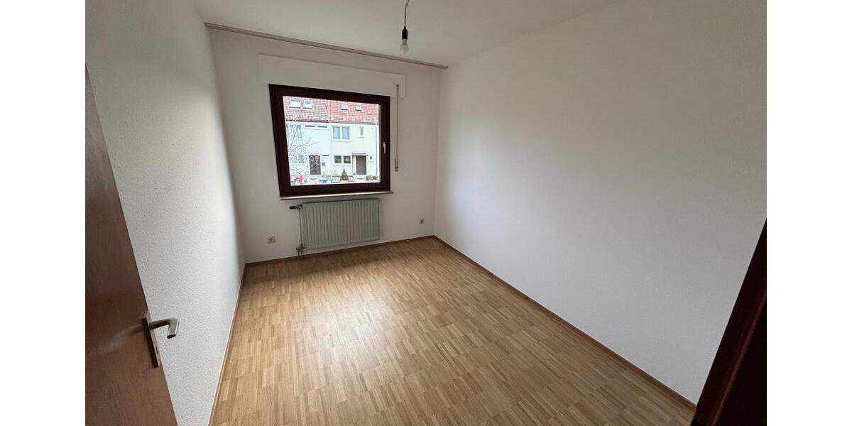 Reihenhaus Nürnberg Holzheim - 6 Zimmer, 120 m&sup2;, 1.600&euro; | Angebot:26048184